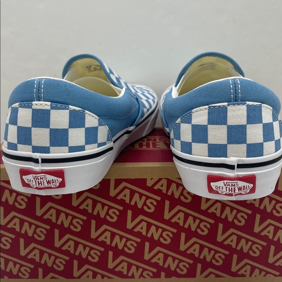 Vans •Men’s Classic Slip-On
Color Theory Checkerboard Heritage Blue
VN000D6BE2W - Picture 14 of 16